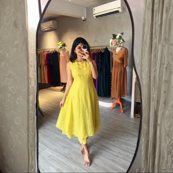 NARACHI TEXWORLD Embroidered Art Silk Straight