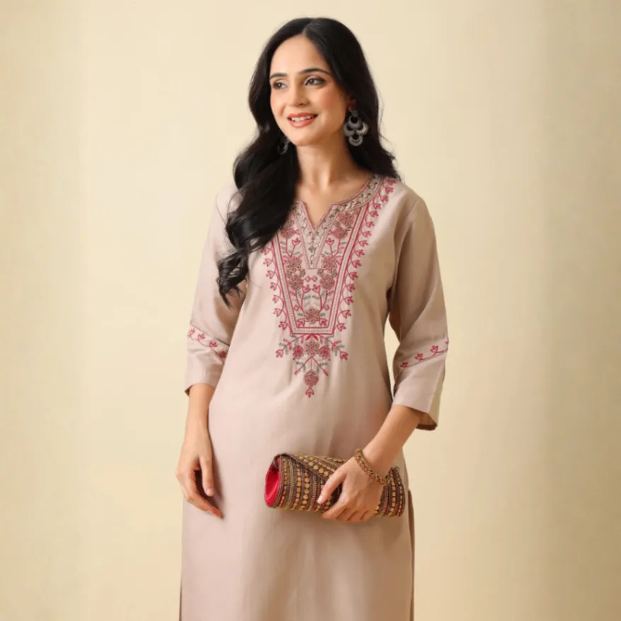 Klikniz Embroidered Viscose Rayon Straight Kurta for Women (Pink) photo 4